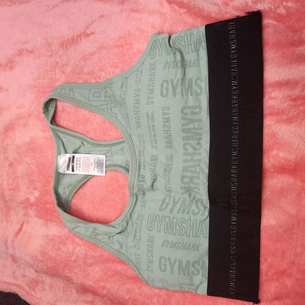 Gymshark Green and Black Sports Bra for Active Comfort